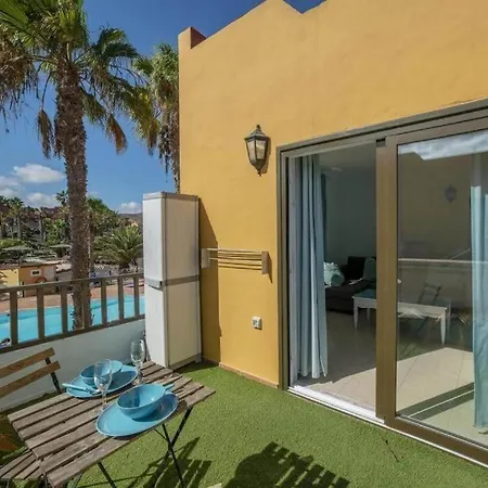 Lightbooking Oasis Royal F311 * Corralejo