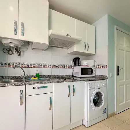 Apartment Lightbooking Oasis Royal F311 *