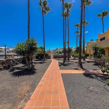 Guestready - Renovated Retreat With Communal Pool * コラレホ