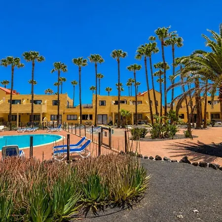 Guestready - Renovated Retreat With Communal Pool アパート コラレホ